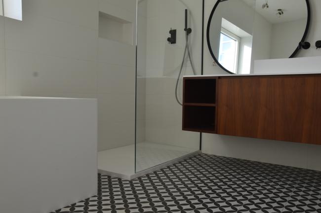 La Madeleine Gilles Noir 20X20