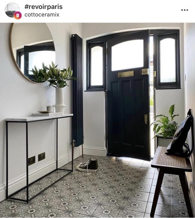 La Madeleine Odie 20X20