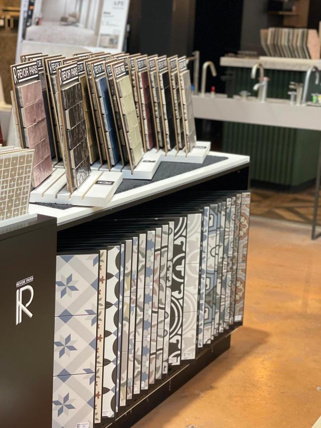 CARRELAGE DU MONDE - LA GARDE - FRANCE 